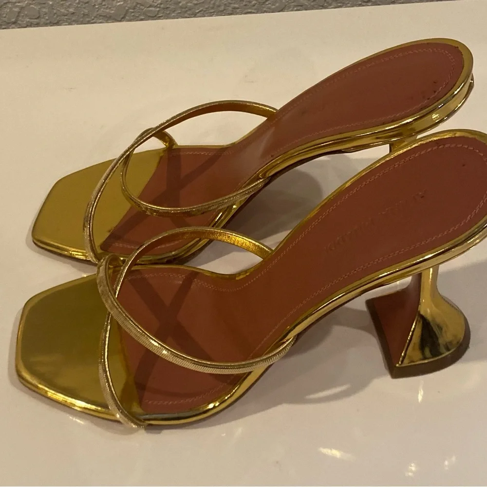 Amina Muaddi
Henson 70 metallic leather mules - Picture 3 of 10